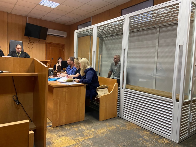 В Одесі за держзраду судять ексочільника херсонського СІЗО, якого окупанти викрали та катували