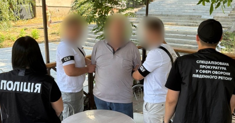 Начальника районного ТЦК на Одещині затримали за вимагання 1500 доларів