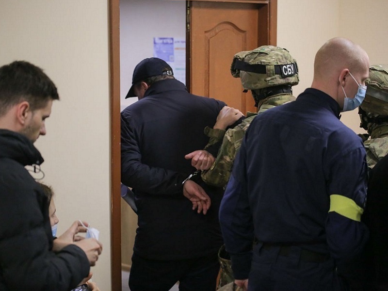 Суд не встиг відсторонити від посади заступника голови Одеської ОВА Олега Муратова