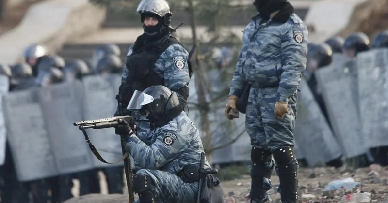 Майдан, втеча до Криму і держзрада: колишнім беркутівцям загрожує довічне