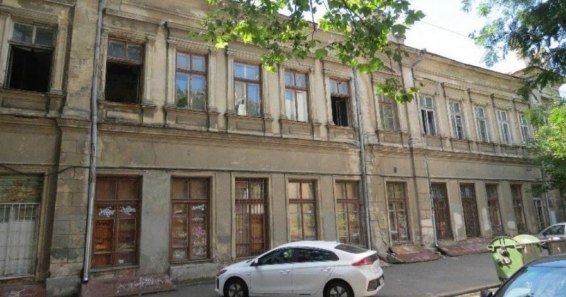 Реконструкція Молодіжного центру в Одесі: 42 мільйони з бюджету і невиконані роботи