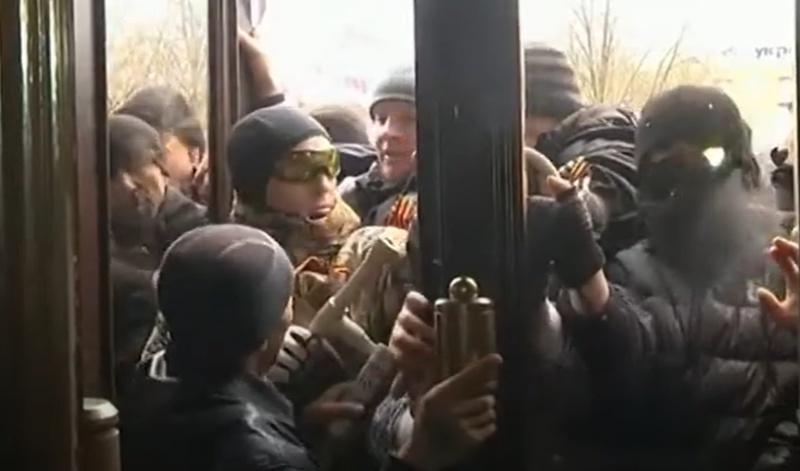 Луганська обласна рада: хто закликав путіна на допомогу