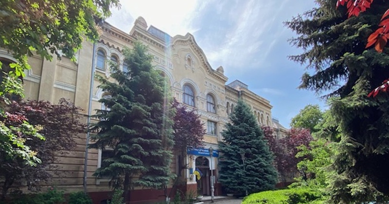 Одеський університет визначив хто замінить вікна в корпусі за 11 мільйонів