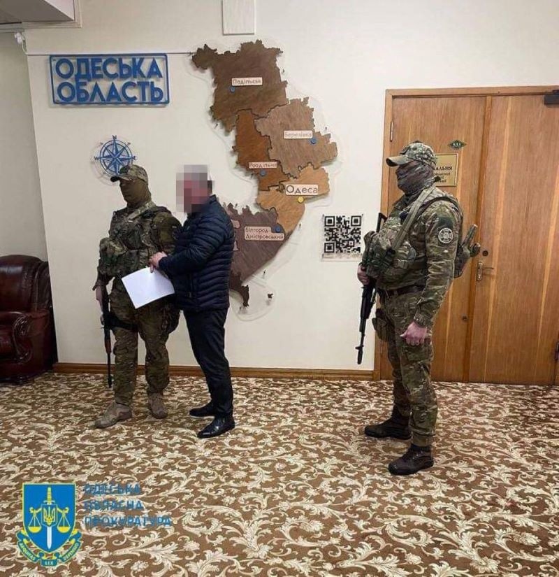 "Заволодів земельною ділянкою на узбережжі Дністровського лиману": сільського голову затримали в Одеській ОВА