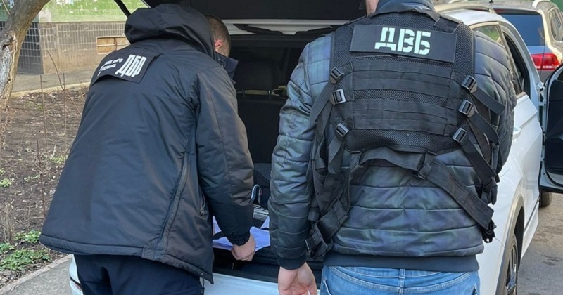 На Одещині викрили правоохоронців, які займались вимаганням та крадіжками
