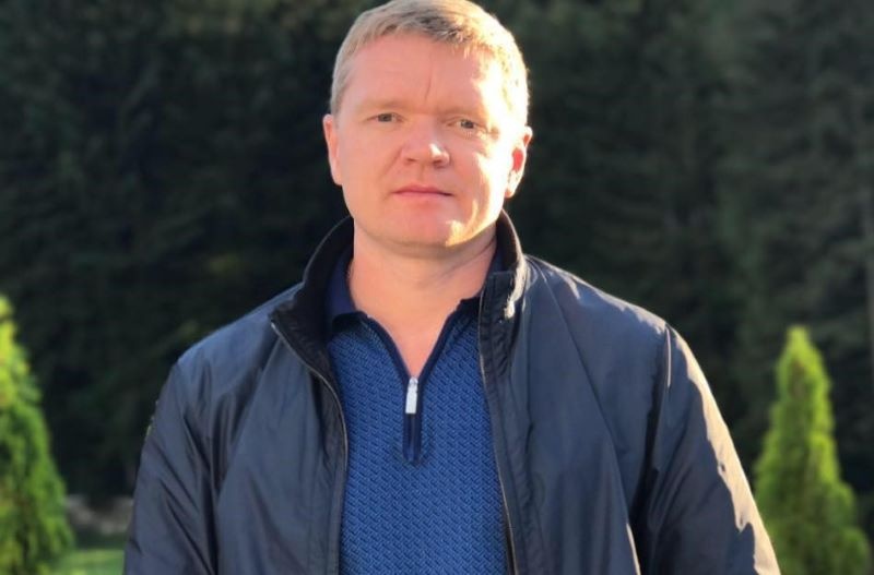 НАЗК відкрило декларацію голови Одеської райдержадміністрації Гринчака: дружина торік придбала Porsche