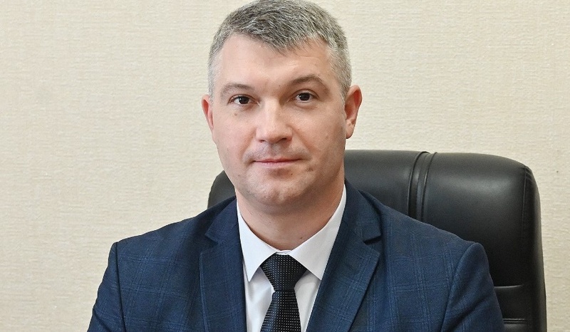 Експодатківець з Криму зрадив присягу держслужбовця й перейшов на бік окупаційної влади