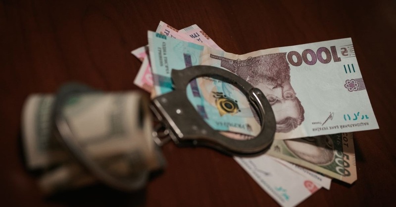 Замість освітлення — корупційна схема: у Миколаєві взяли під варту директора фірми