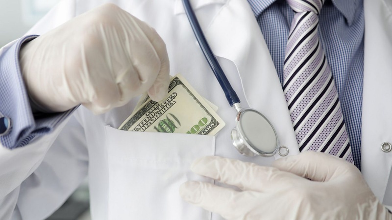 У Херсоні розслідують схему з підробленими підписами в міській лікарні