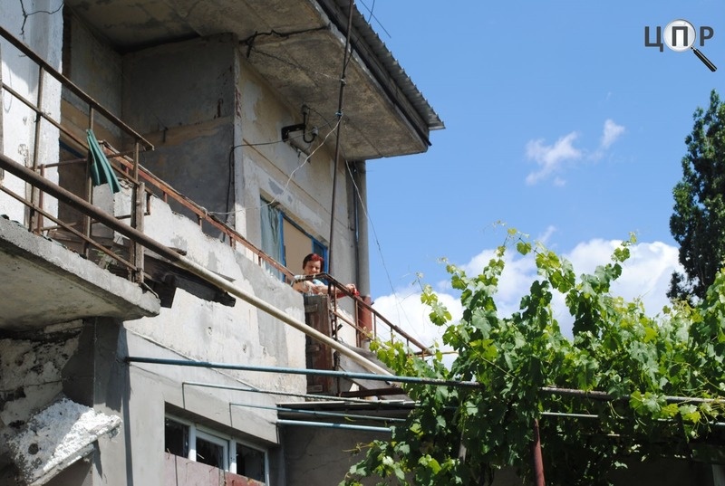 Люди сплять у підвалі, щоб вижити: як живе прифронтове село на Миколаївщині