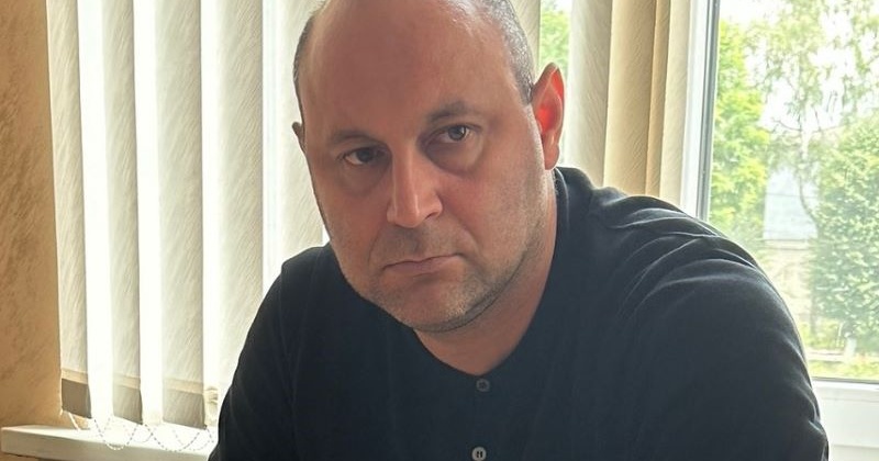 Продав чого не мав: нардеп Негулевський задекларував продаж техзасобу, хоча в його гаражі всі автівки на місці