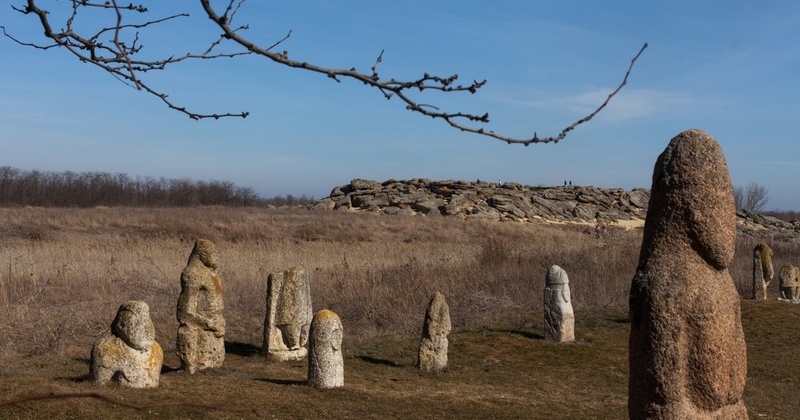 Окупанти вкрали 140 артефактів з незаконних розкопок на Кримському півострові