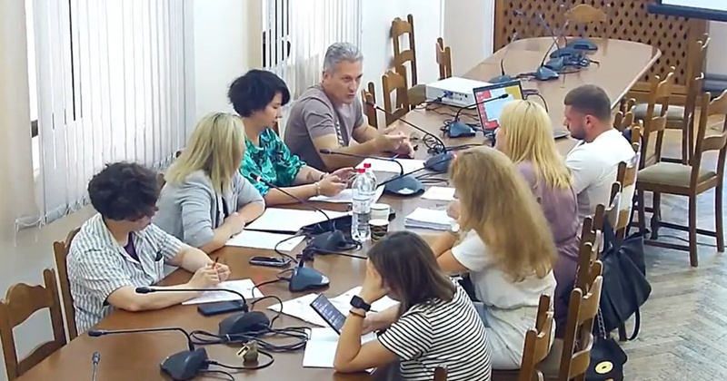 Одеська мерія планує відмовитися від купівлі житла для сиріт на користь грошей в руки