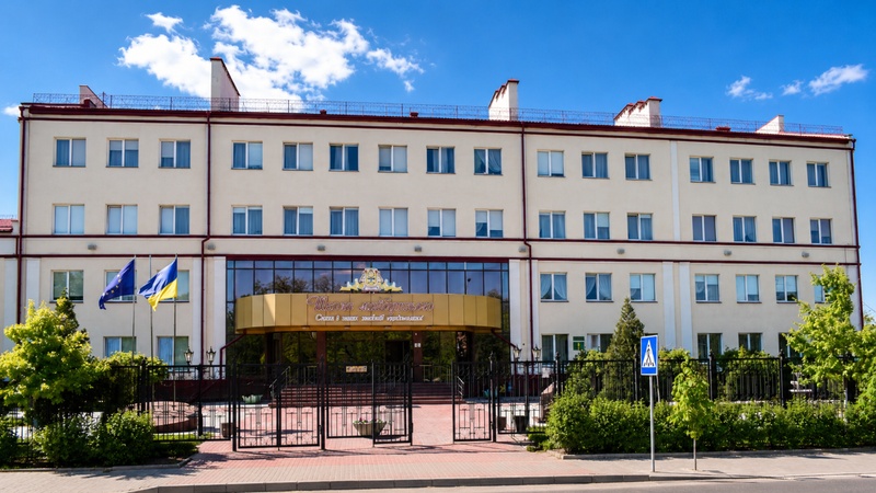У Миколаєві суддя став на бік поліції та відмовив активістам у розслідуванні щодо схем на укритті