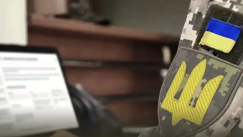 Мільйон готівкою та два авто: очільник Київського РТЦК Одеси пішов у відставку