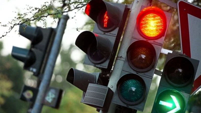 У Миколаєві правоохоронців зацікавили документи столичного виробника світлофорів