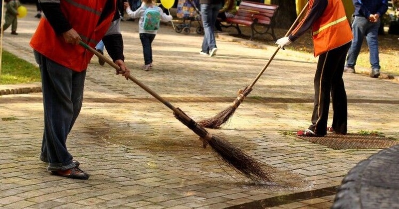 "Все для своїх": як прибирання одеських вулиць перетворюють на прибутковий бізнес