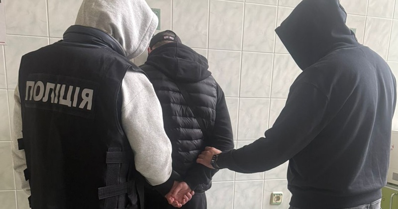 В Одесі затримали члена громадського формування, який продавав посвідчення