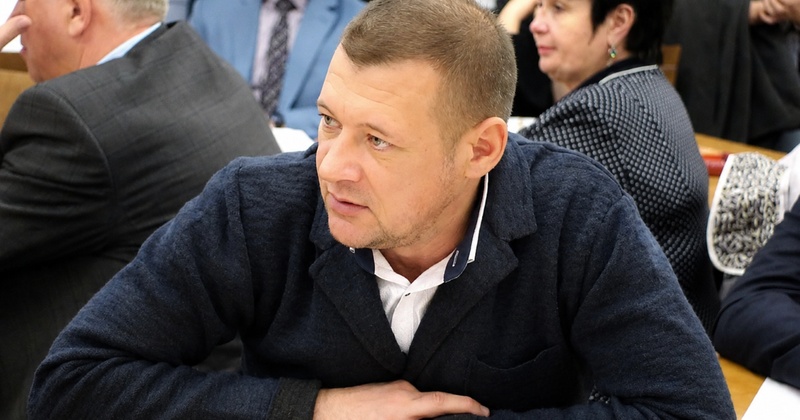 Посадовцю Миколаївської міськради продовжили відсторонення від посади через підозру у розтраті