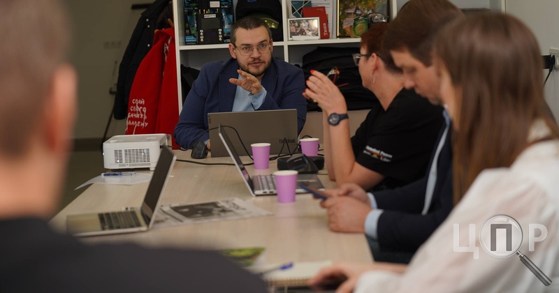 Облрада без сесій і депутати без засідань: активісти й журналісти Херсонщини вчилися контролювати владу в нових умовах