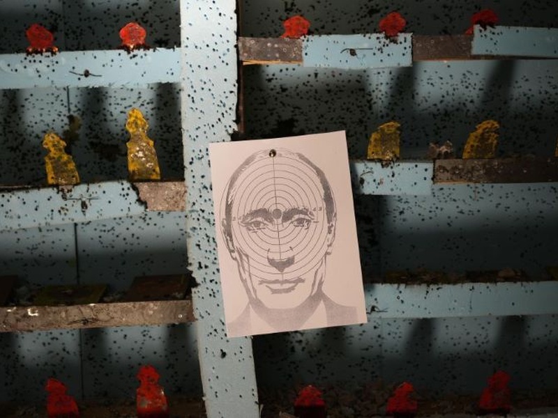 Одеситка чекала на путіна: суд заборонив їй працювати на державу десять років