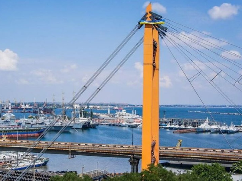 На ремонт другої черги естакади одеського порту витратять 50 мільйонів