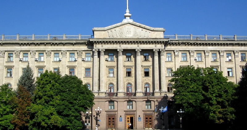 Миколаївським депутатам запропонували розглянути понад 70 проєктів рішень з голосу
